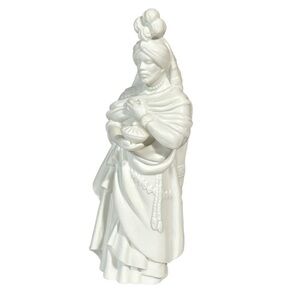 Vintage Avon Nativity Collectibles Magi Kaspar‎ White Porcelain Figurine 1982